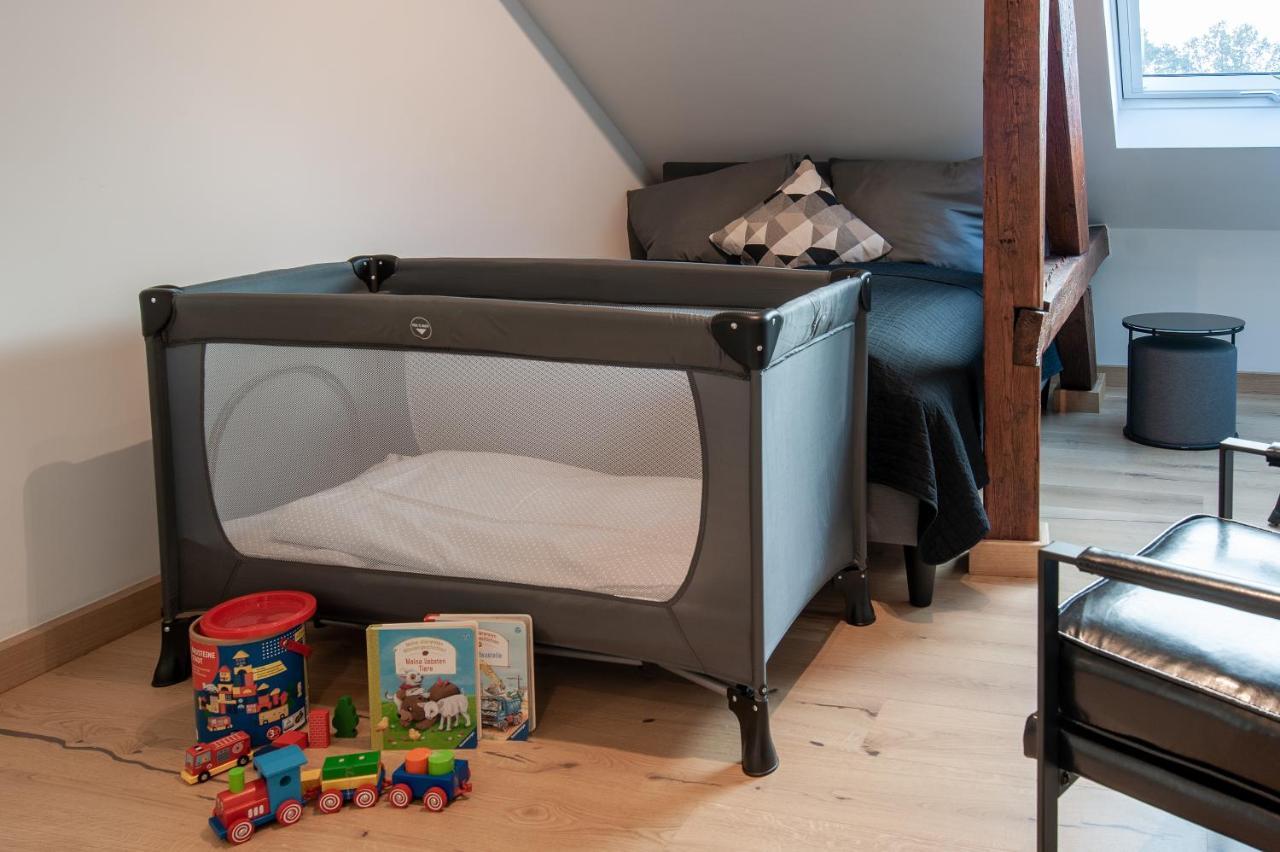 Grosse Familienfreundliche Wohnung In ドレスデン エクステリア 写真